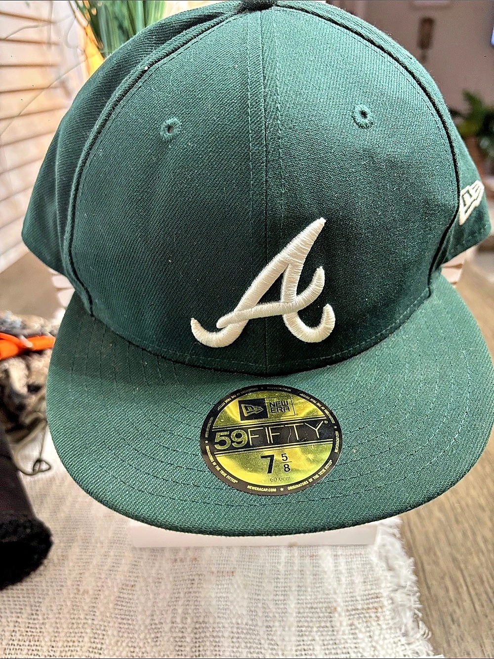 New Era Atlanta Braves 59FIFTY Fitted Hat Fitted Green Hat Size 7 5/8